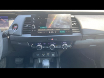 Photo 15 du bon plan HONDA Jazz 1.5 i-MMD 109ch e:HEV Executive occasion à 18890 €