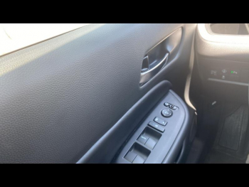 Photo 28 du bon plan HONDA Jazz 1.5 i-MMD 109ch e:HEV Executive occasion à 18890 €