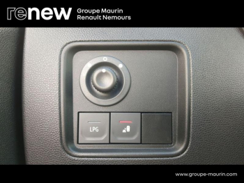 Photo 22 du bon plan DACIA Duster 1.0 ECO-G 100ch Prestige + 4x2 occasion à 16490 €