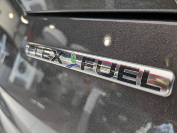 Photo 13 du bon plan FORD Kuga 1.5 Flexifuel-E85 150ch Stop&Start Vignale 4x2 BVA Euro6.2 occasion à 16990 €