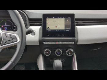 Photo 11 du bon plan RENAULT Clio 1.6 E-Tech 145ch full hybrid Evolution occasion à 17900 €