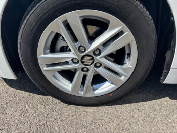 Photo 9 du bon plan SUZUKI Swace 1.8 Hybrid 140ch Pack MY24 occasion à 24990 €