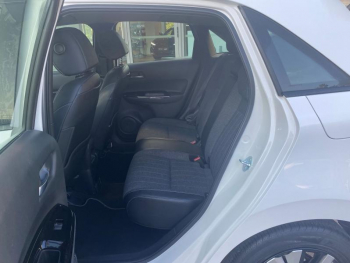 Photo 11 du bon plan HONDA Jazz 1.5 i-MMD 109ch e:HEV Executive occasion à 18900 €