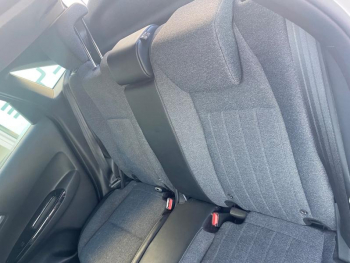 Photo 12 du bon plan HONDA Jazz 1.5 i-MMD 109ch e:HEV Executive occasion à 18900 €