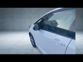 Photo 27 du bon plan HONDA Jazz 1.5 i-MMD 109ch e:HEV Executive occasion à 18900 €