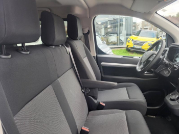 Photo 27 du bon plan TOYOTA ProAce Verso Long 2.0 180 D-4D Dynamic Connect BVA RC23 occasion à 39490 €
