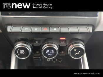 Photo 17 du bon plan RENAULT Clio 1.6 E-Tech 140ch Intens -21 occasion à 17690 €