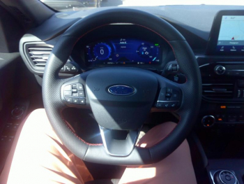Photo 2 du bon plan FORD Kuga 2.5 Duratec 190ch FHEV E85 ST-Line BVA occasion à 33900 €