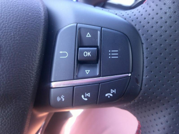 Photo 16 du bon plan FORD Kuga 2.5 Duratec 190ch FHEV E85 ST-Line BVA occasion à 33900 €