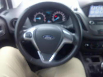 Photo 2 du bon plan FORD Transit Courier VUL 1.0E 100ch Stop&Start Trend occasion à 12900 €