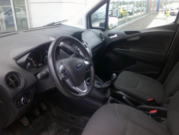Photo 12 du bon plan FORD Transit Courier VUL 1.0E 100ch Stop&Start Trend occasion à 12900 €