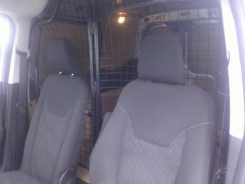 Photo 13 du bon plan FORD Transit Courier VUL 1.0E 100ch Stop&Start Trend occasion à 12900 €