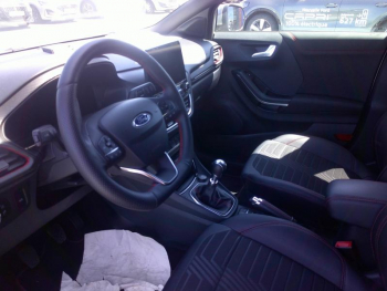 Photo 17 du bon plan FORD Puma 1.0 EcoBoost Hybrid 125ch ST-Line X S&S occasion à 24990 €