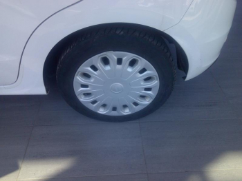 Photo 15 du bon plan FORD Ka+ 1.2 Ti-VCT 85ch Ultimate occasion à 9900 €