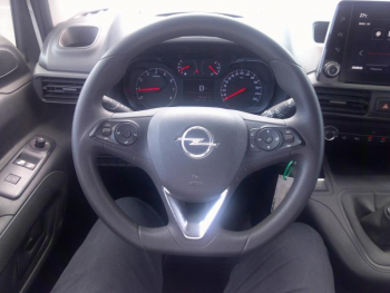 Photo 2 du bon plan OPEL Combo Cargo VUL M 650kg BlueHDi 100ch S&S Flexcargo Pack Business Connect occasion à 17900 €