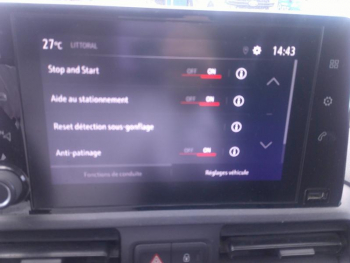 Photo 4 du bon plan OPEL Combo Cargo VUL M 650kg BlueHDi 100ch S&S Flexcargo Pack Business Connect occasion à 17900 €