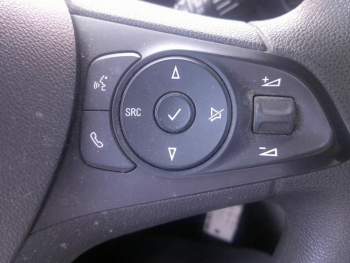 Photo 8 du bon plan OPEL Combo Cargo VUL M 650kg BlueHDi 100ch S&S Flexcargo Pack Business Connect occasion à 17900 €