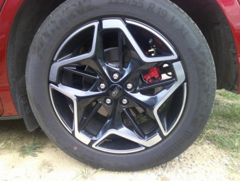Photo 27 du bon plan FORD Kuga 2.5 Duratec 180ch Hybrid FlexiFuel ST-Line X Powershift occasion à 34900 €