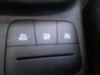 Photo 10 du bon plan FORD Fiesta 1.5 TDCi 85ch Stop&Start Titanium 5p Euro6.2 occasion à 11590 €