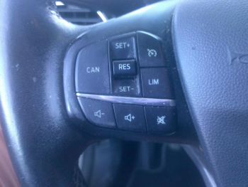 Photo 13 du bon plan FORD Fiesta 1.5 TDCi 85ch Stop&Start Titanium 5p Euro6.2 occasion à 11590 €