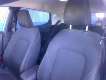 Photo 16 du bon plan FORD Fiesta 1.5 TDCi 85ch Stop&Start Titanium 5p Euro6.2 occasion à 11590 €