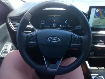 Photo 2 du bon plan FORD Kuga 2.5 Duratec 180ch Hybrid FlexiFuel Titanium Powershift occasion à 35900 €