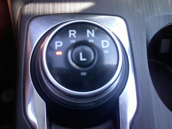 Photo 14 du bon plan FORD Kuga 2.5 Duratec 180ch Hybrid FlexiFuel Titanium Powershift occasion à 35900 €
