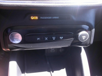 Photo 15 du bon plan FORD Kuga 2.5 Duratec 180ch Hybrid FlexiFuel Titanium Powershift occasion à 35900 €