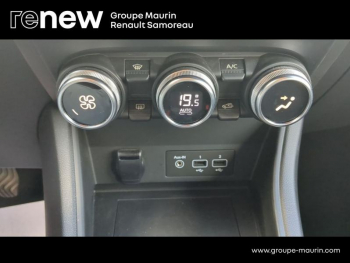 Photo 26 du bon plan RENAULT Captur 1.5 Blue dCi 115ch Business occasion à 17900 €