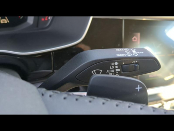 Photo 21 du bon plan AUDI Q3 35 TFSI 150ch Limited S tronic 7 occasion à 26480 €