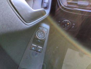 Photo 12 du bon plan FORD Fiesta 1.5 TDCi 85ch Stop&Start Trend 5p occasion à 10600 €