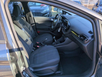 Photo 15 du bon plan FORD Fiesta 1.5 TDCi 85ch Stop&Start Trend 5p occasion à 10600 €