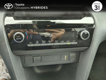 Photo 21 du bon plan TOYOTA Yaris Cross 116h Design MY22 occasion à 23950 €