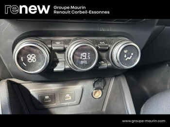 Photo 21 du bon plan DACIA Duster 1.3 TCe 150ch FAP Prestige 4x2 EDC occasion à 19200 €