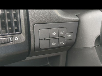 Photo 15 du bon plan PEUGEOT Boxer Fg VUL 330 L1H1 2.0 BlueHDi 110 Premium occasion à 15490 €
