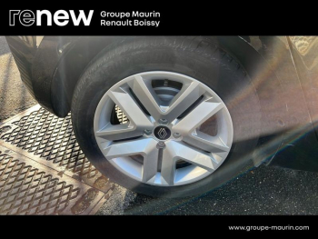Photo 16 du bon plan RENAULT Clio 1.6 E-Tech 145ch full hybrid Evolution - 24 occasion à 19990 €