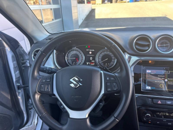 Photo 15 du bon plan SUZUKI Vitara 1.5 Dualjet Hybrid 115ch Style Auto Allgrip occasion à 21990 €
