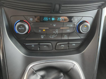 Photo 23 du bon plan FORD Kuga 1.5 EcoBlue 120ch ST-Line 7cv occasion à 16490 €