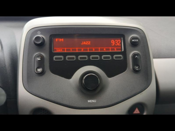 Photo 16 du bon plan CITROEN C1 VTi 68 Feel ETG 5p occasion à 8990 €