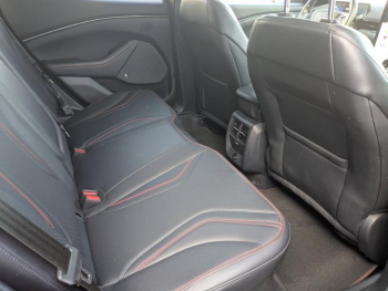 Photo 14 du bon plan FORD Mustang Mach-E 351ch Extended Range 99kWh AWD 9cv occasion à 39000 €