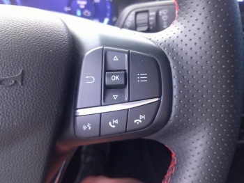 Photo 13 du bon plan FORD Kuga 2.5 Duratec 190ch FHEV E85 ST-Line BVA occasion à 29900 €