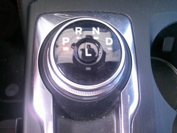 Photo 18 du bon plan FORD Kuga 2.5 Duratec 190ch FHEV E85 ST-Line BVA occasion à 29900 €