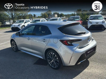 Photo 18 du bon plan TOYOTA Corolla 1.8 140ch Design MY23 occasion à 24300 €