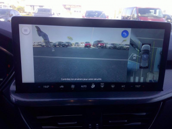 Photo 6 du bon plan FORD Kuga 2.5 Duratec 180ch Hybrid FlexiFuel Titanium Powershift occasion à 32900 €