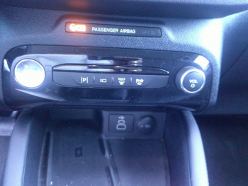 Photo 13 du bon plan FORD Kuga 2.5 Duratec 180ch Hybrid FlexiFuel Titanium Powershift occasion à 32900 €