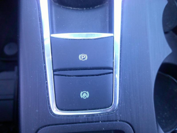 Photo 15 du bon plan FORD Kuga 2.5 Duratec 180ch Hybrid FlexiFuel Titanium Powershift occasion à 32900 €