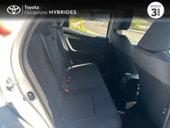 Photo 7 du bon plan TOYOTA Yaris 116h Dynamic Business 5p + Programme Beyond Zero Academy MY22 occasion à 19480 €
