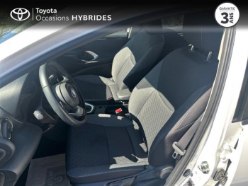 Photo 11 du bon plan TOYOTA Yaris 116h Dynamic Business 5p + Programme Beyond Zero Academy MY22 occasion à 19480 €