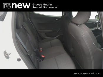 Photo 15 du bon plan RENAULT Clio 1.6 E-Tech hybride 145ch Equilibre occasion à 17900 €