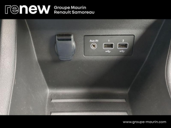 Photo 26 du bon plan RENAULT Clio 1.6 E-Tech hybride 145ch Equilibre occasion à 17900 €